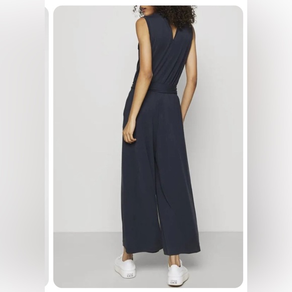 Navy blue sand washed Banana Republic cropped wide-leg jumpsuit - Picture 2 of 8